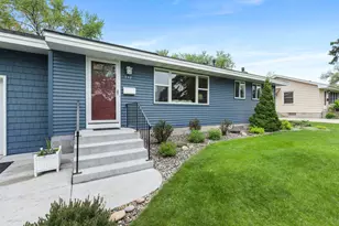 942 7th Ave E, Shakopee, MN 55379 - Photo 3