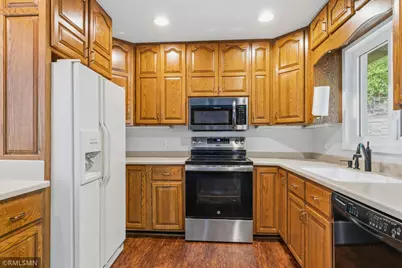 1717 11th Avenue NE, Rochester, MN 55906 - Photo 17