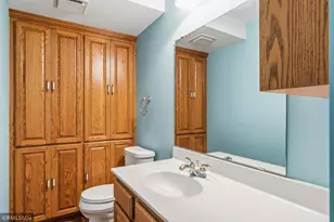 1717 11th Ave NE, Rochester, MN 55906 - Photo 21