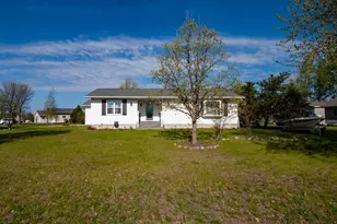 720 6th Dr NW, Perham, MN 56573 - Photo 3