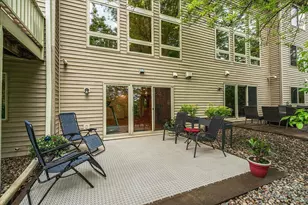 1407 Summit Shores Dr, Burnsville, MN 55306 - Photo 27