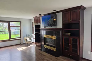210 10th St SE, New Prague, MN 56071 - Photo 3