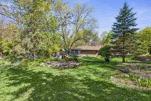 1105 Lakeview Dr, Burnsville, MN 55337 - Photo 41