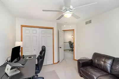 11023 Oak Grove Circle #E, Woodbury, MN 55129 - Photo 11