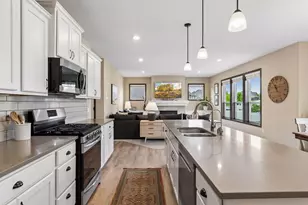 20164 Harvest Dr, Lakeville, MN 55044 - Photo 1
