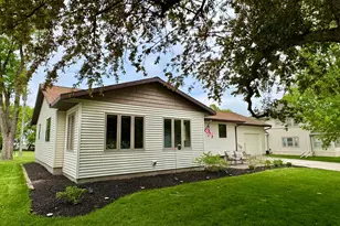 508 Fremont Ave NW, Renville, MN 56284 - Photo 3