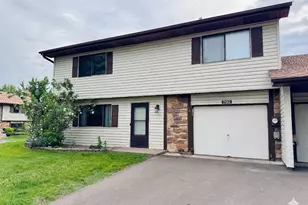 792 Tanglewood Dr, Shoreview, MN 55126 - Photo 1