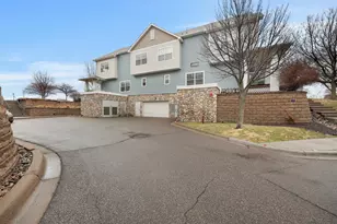 4900 Underwood Ln N, Plymouth, MN 55442 - Photo 5