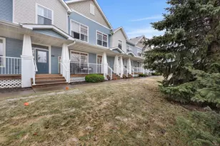 4900 Underwood Ln N, Plymouth, MN 55442 - Photo 3