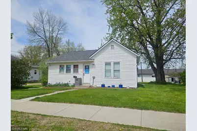 240 2nd Street SE, Milaca, MN 56353 - Photo 1