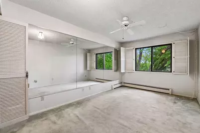 205 Barry Avenue S #320, Wayzata, MN 55391 - Photo 25