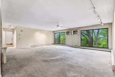 205 Barry Avenue S #320, Wayzata, MN 55391 - Photo 5