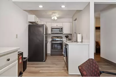 205 Barry Avenue S #320, Wayzata, MN 55391 - Photo 37