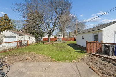 783 California Avenue W, Saint Paul, MN 55117 - Photo 27