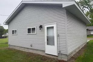 1614 11th Ave, Granite Falls, MN 56241 - Photo 5