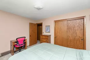 1501 16th Ave S, Fargo,  58103 - Photo 17