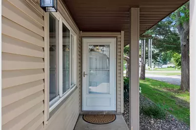 4681 Horten Point, Eagan, MN 55122 - Photo 3