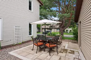 4681 Horten Point, Eagan, MN 55122 - Photo 7