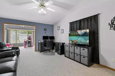 608 E Welco Drive, Montgomery, MN 56069 - Photo 23