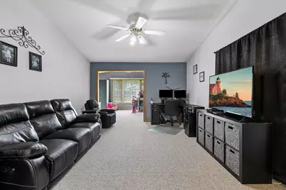 608 E Welco Drive, Montgomery, MN 56069 - Photo 5