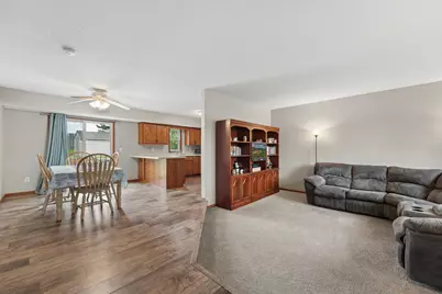 6096 Kalland Circle NE, Albertville, MN 55301 - Photo 9
