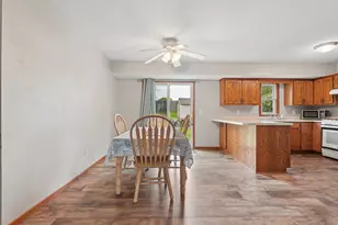 6096 Kalland Cir NE, Albertville, MN 55301 - Photo 5