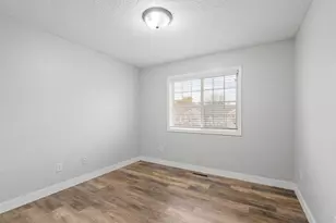 4611 Blaine Ave, Inver Grove Heights, MN 55076 - Photo 17