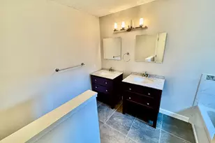 2575 Heritage Dr, Mendota Heights, MN 55120 - Photo 13