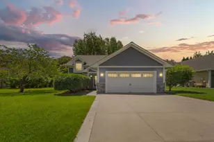 1820 Park Ridge Dr, Chaska, MN 55318 - Photo 3