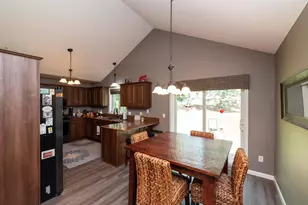 9343 Hillside Trail S, Cottage Grove, MN 55016 - Photo 15