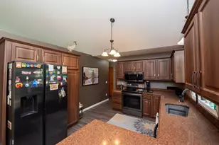 9343 Hillside Trail S, Cottage Grove, MN 55016 - Photo 9