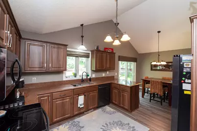 9343 Hillside Trail S, Cottage Grove, MN 55016 - Photo 11