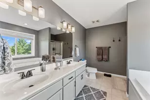 2810 White Eagle Dr, Woodbury, MN 55129 - Photo 29