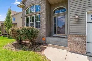 2810 White Eagle Dr, Woodbury, MN 55129 - Photo 3
