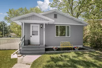 827 10th Avenue SE, Saint Cloud, MN 56304 - Photo 1
