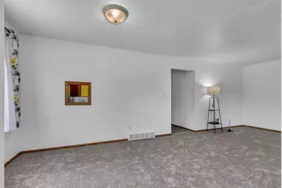827 10th Avenue SE, Saint Cloud, MN 56304 - Photo 9