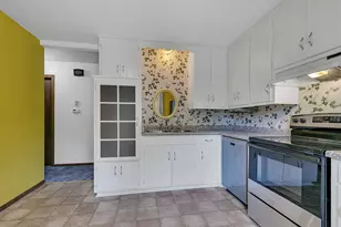 827 10th Ave SE, Saint Cloud, MN 56304 - Photo 7