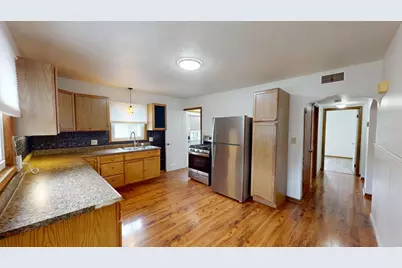 813 Pillsbury Avenue, Albert Lea, MN 56007 - Photo 5