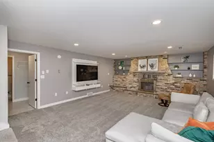 7708 Aquarius Dr, Fargo, ND 58104 - Photo 41