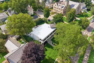 2100 W Lake of the Isles Pkwy, Minneapolis, MN 55405 - Photo 5
