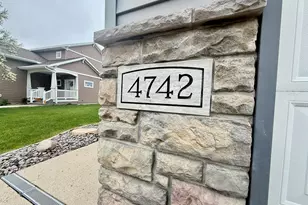 4742 44th St S, Fargo, ND 58104 - Photo 5
