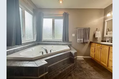4742 44th Street S, Fargo, ND 58104 - Photo 25