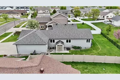 4742 44th Street S, Fargo, ND 58104 - Photo 67