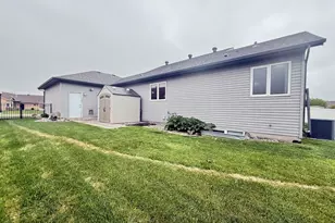 4742 44th St S, Fargo, ND 58104 - Photo 61