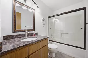 513 N 19 Ave N, Fargo, ND 58102 - Photo 17