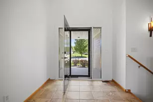 1406 26th St SW, Austin, MN 55912 - Photo 5