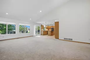 1406 26th St SW, Austin, MN 55912 - Photo 11
