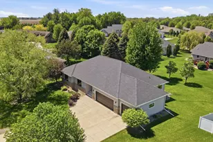 1406 26th St SW, Austin, MN 55912 - Photo 3