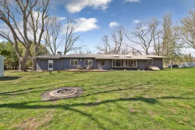 1304 34th Drive NE, Austin, MN 55912 - Photo 9