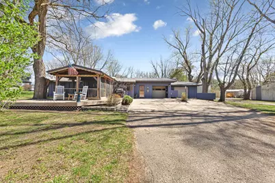 1304 34th Drive NE, Austin, MN 55912 - Photo 3